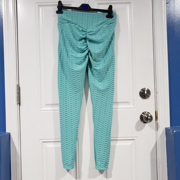 Viral Booty Scrunch Leggings large - Picture 4 of 10